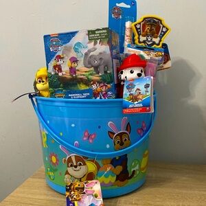 Paw Patrol 18 pcs  Large Easter Basket Gift Set NWT